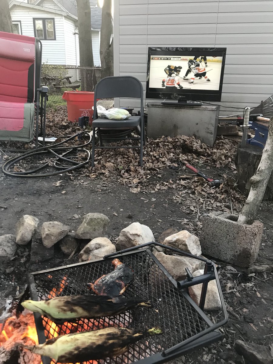 aud8888's tweet photo. @NBCSPhilly Sitting by the fire hoping for a win! #letsgoflyers https://t.co/3j2WTC4lSw