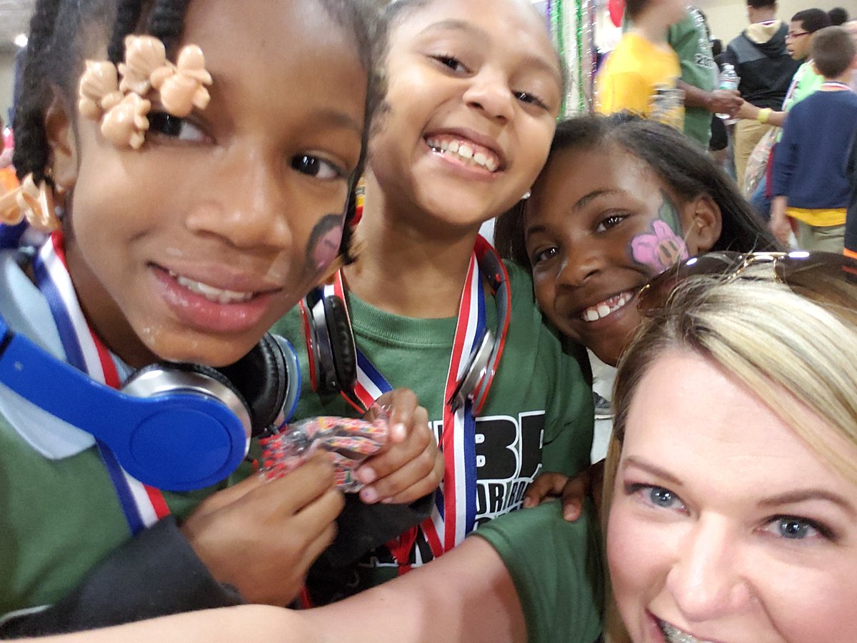 NKlibert's tweet photo. SJBP Honor roll round up today!! Our LPE pelicans had soooooo much fun!! #ignitestjohn @JasonJbeber @jumpinjenn50 https://t.co/gxaG2BvyM0