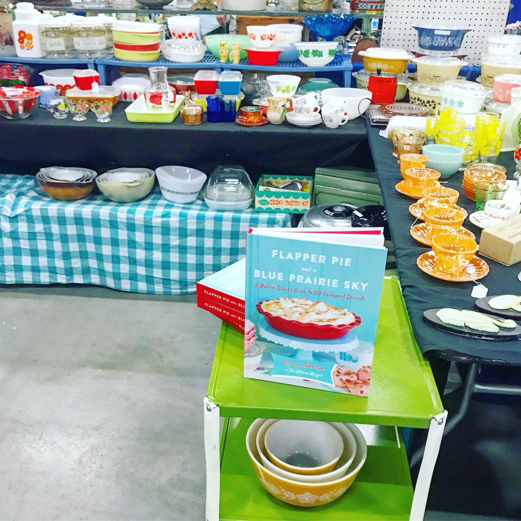 KitchenMagpie's tweet photo. Edmonton! Come on down to the Wild Rose Antique Show this weekend! Guess who has a booth full of vintage Pyrex, barware & more AND is bringing a few of her cookbooks to sign as well? Yes, me! Come on down to the Expo centre and say hi! #yeg #yegevents #antiqueshow #flapperpiebook https://t.co/IzqGxYGcMz