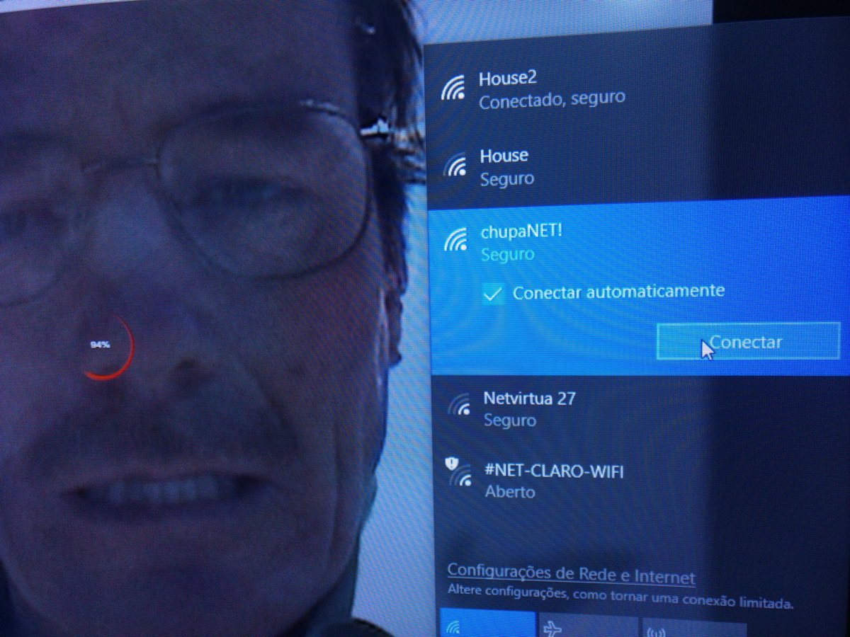 rrrauber's tweet image. 15 mega e não roda um filme! #netlixo! @NETatende