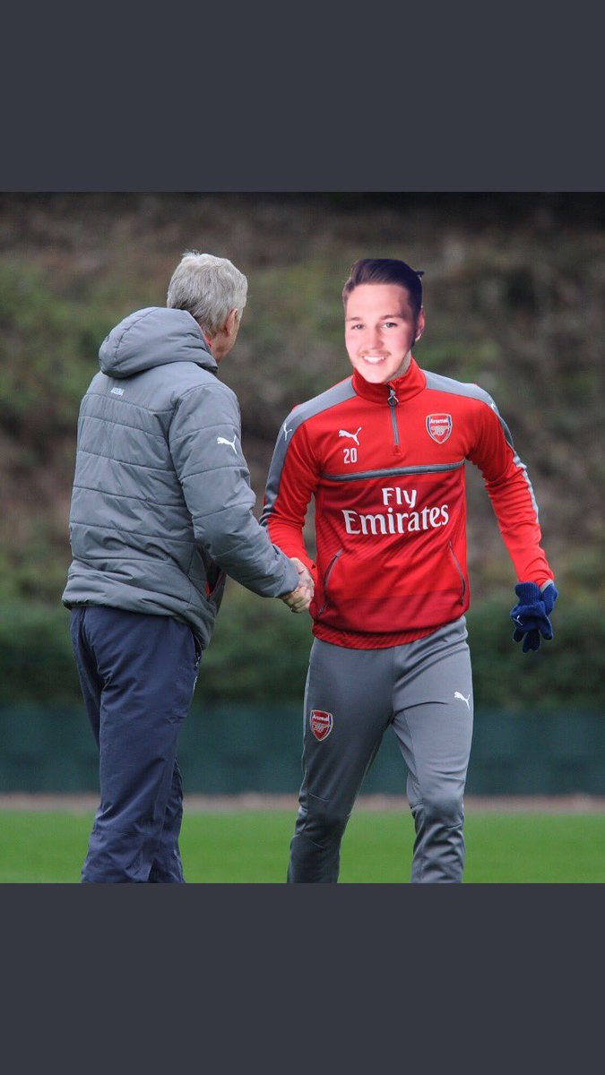 _williamsg96's tweet photo. Just wanna thank the gaffer for everything he has done for me, he’s been a massive inspiration for me and really pushed me on as a player, he took me from the litter as a puppy and I soon became the big dog, the big fucking dog thanks for everything boss #MerciAsene https://t.co/TbD2dY0Yt9