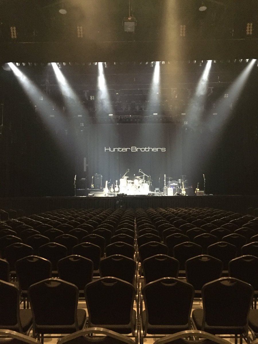 HunterBros's tweet photo. Pumped and ready to kick off our #Ontario tour with @HIGHVALLEY at @CasinoRamaLive!!!! https://t.co/W1CBZNkwUd