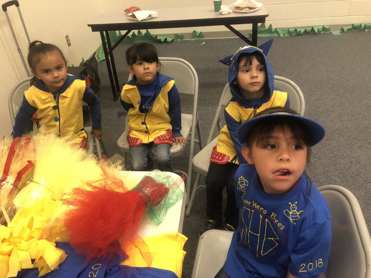 ctwpanthers's tweet photo. Teams are Ready!! #beebots2018 #WeAreClint @ClintISD @sorianorocks https://t.co/QCW3N3zui1
