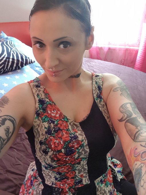 Ich warte auf Sahne  Ab morgen besuchbar in Dresden f&uuml;r eine geile nasse Stunde oder mehr ?!  Bin f&uuml;r<a href="/tag/gangbang"class="tags"><span>#gangbang</span></a><a href="/tag/essen"class="tags"><span>#essen</span></a><a href="/tag/bonitadesax"class="tags"><span>#bonitadesax</span></a><a href="/tag/f%C3%BCtteremichmitsperma"class="tags"><span>#f&uuml;tteremichmitsperma</span></a>