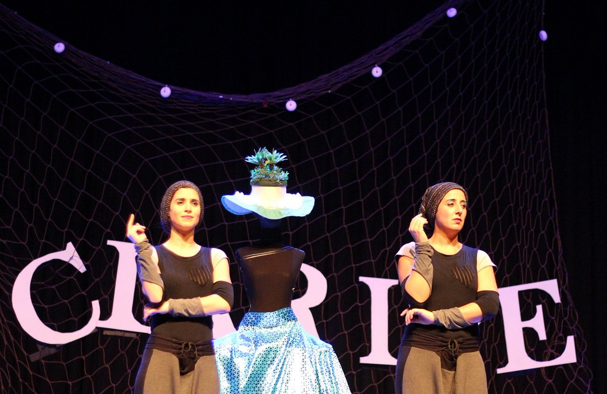 Hoje é dia de Criança no #TeatroBradescoBH.
Pescadora de Ilusão com Mel Lisboa e Carol Brada.
Saiba mais aqui: goo.gl/oaVsFg