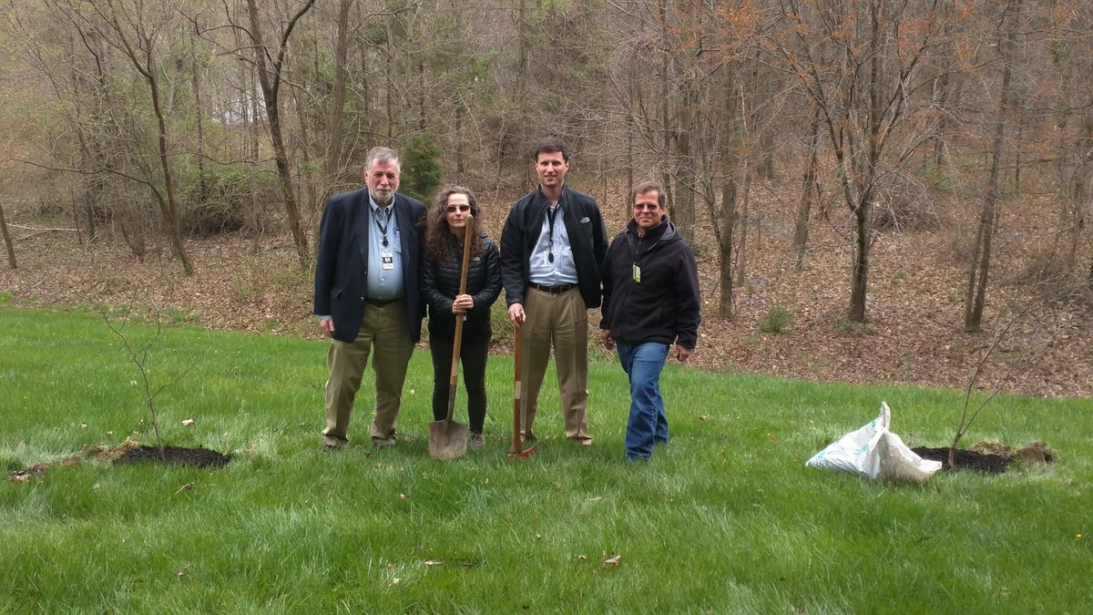 L3HarrisTech's tweet photo. In advance of #EarthDay Sunday, we helped the world become a little greener by handing out saplings and planting #trees at #HarrisCorp locations across the country. Happy Earth Day! #HarrisHEART https://t.co/JYzzI3aXXn https://t.co/eA1B8Zoc3T