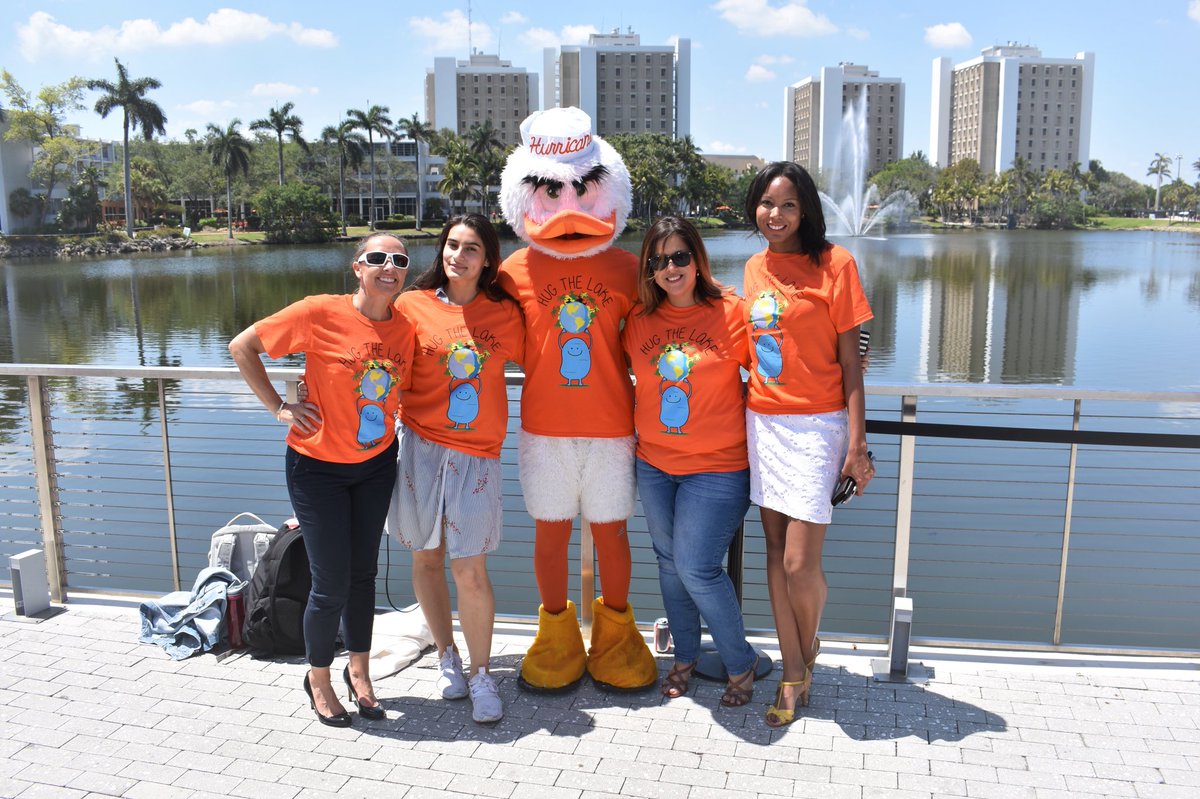 miamicatg's tweet photo. Happy Earth Day 2018 from the U! So proud of our U leadership who joined #Hugthelake @JLDUERK @UMiamiBusiness @julio_frenk @UM_Sebastian ππ§‘ππ» #Canefamily #AllAboutTheU #URock https://t.co/mpzhYnAwCD