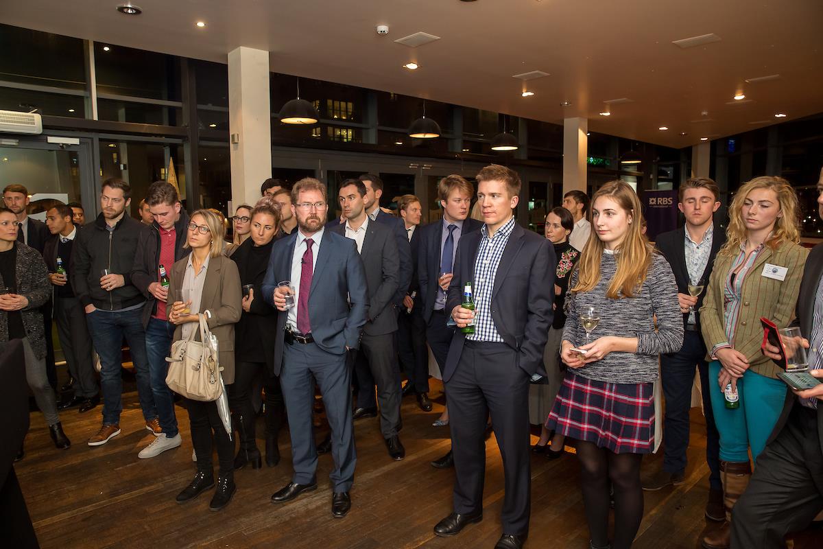 JsyEvans's tweet photo. @jerseychamber is hosting a Jersey Election 2018 Candidate Meet, Greet and Debate on 30th April @MimosaJsy. If you are aged 18-35 this is a great chance to ask the candidates about the issues that matter to you. Please register to come asap as spaces are limited https://t.co/mtd7UYQLGQ