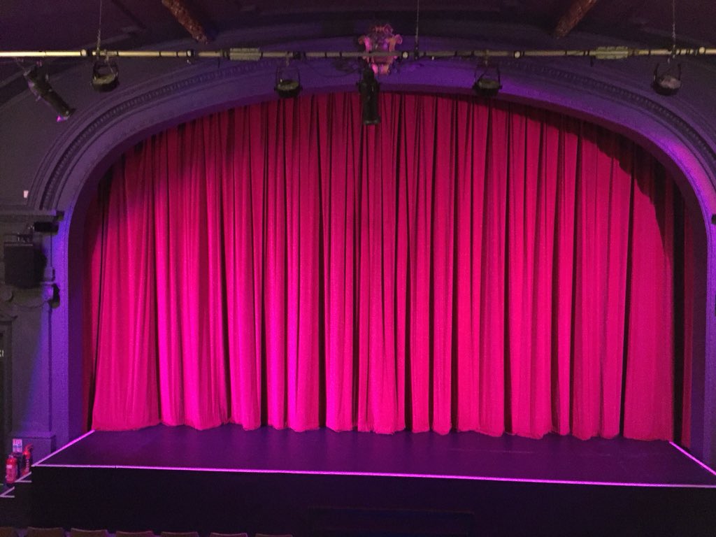 CinemaGet's tweet photo. First official outing for me in my @sttepodcast / @DarkBunnyTees crossover tee, is in this stunningly different auditorium @ConnaughtCinema #ConnaughtStudio watching #GhostStories
First time in this auditorium! #independentCinema https://t.co/DdvtcuZrRy