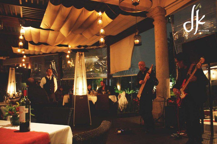 dkirico's tweet photo. #Recuerda que con la #VeladaInolvidable de #hoy #FelizViernes iniciamos el #FinDeSemana con la #alternativa musical de @hettorytrio, otra faceta del artista que nos deleita en nuestras #NocheDeJazz
Reserva al 5550-4184, #NoTeLoPierdas! https://t.co/4PTLoOqA7U