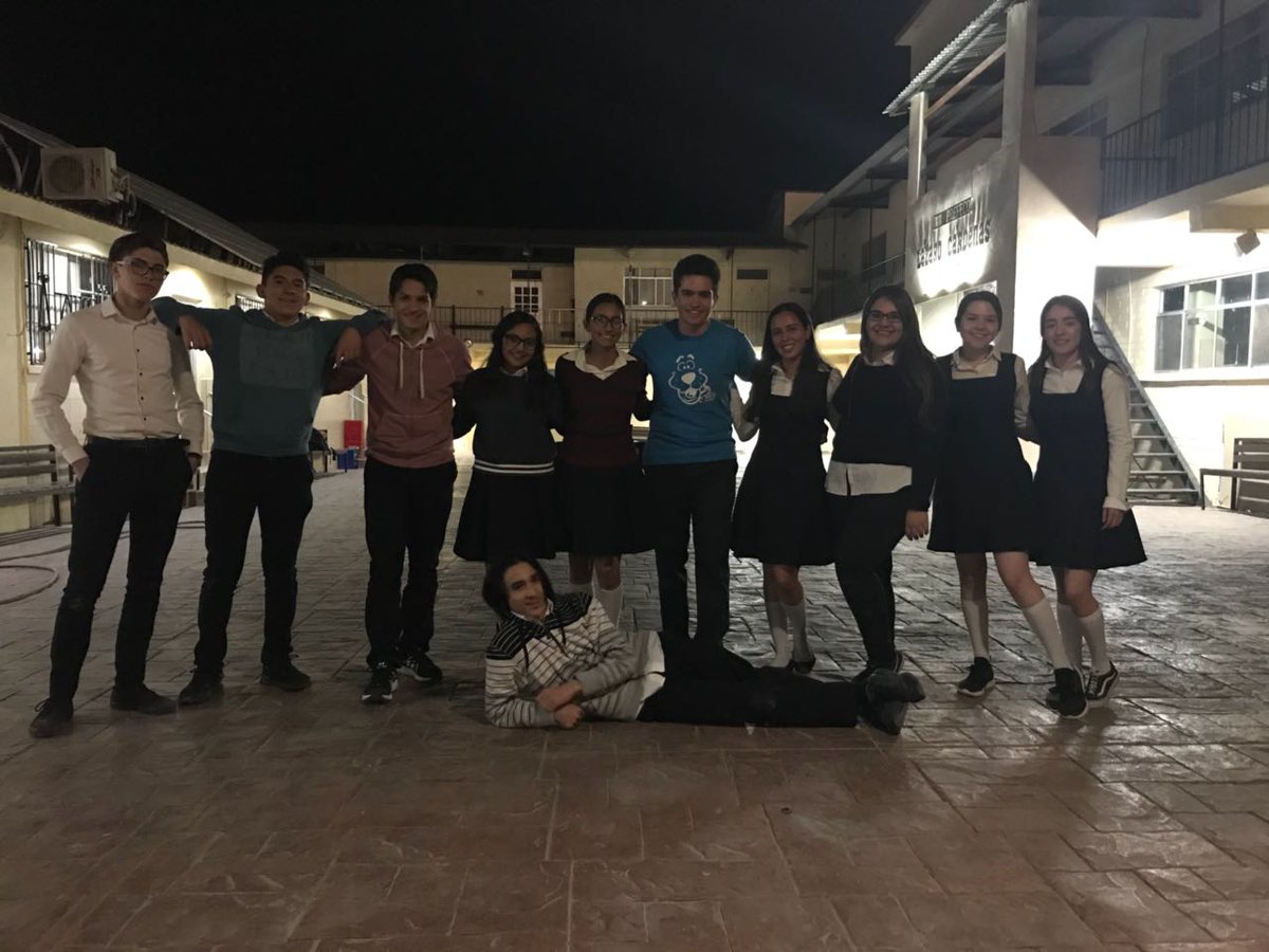 SociedadDoo's tweet photo. Mucho éxito a nuestras candidatas en su presentación! ❤💙👑 https://t.co/6uFbVsANNK