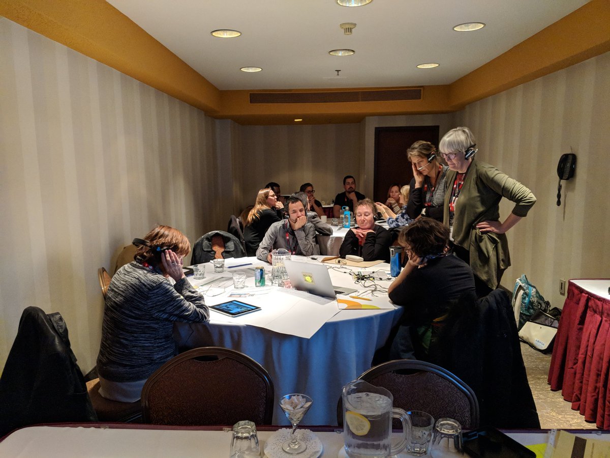 a_spector's tweet photo. Our #AQIFGA workshop to help find common ground/solutions for individualized, multi subject, multi level #FGA teachers + start an #aprescours network. Co-animated with @tracyrosen and Veronique Bernard from #CSSMI - atelier billingue en francais, English, #franglais https://t.co/OA53rT01z8