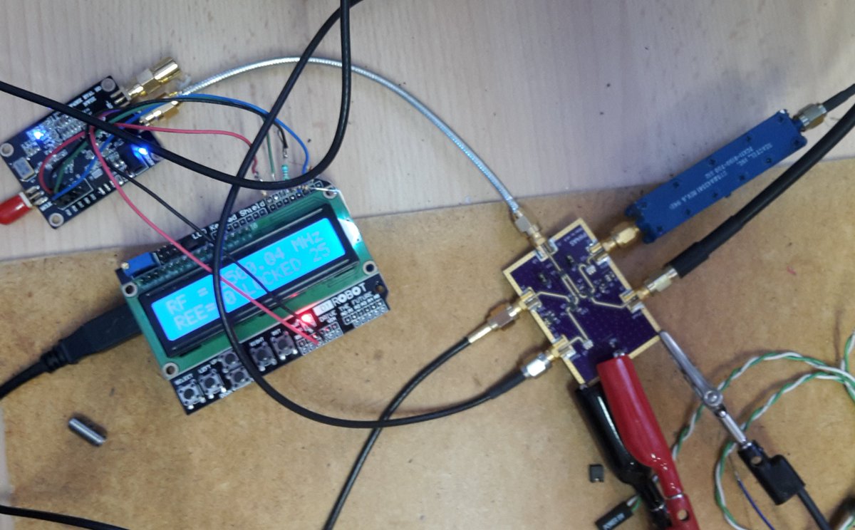 _ph4as_'s tweet photo. Bandconverter works sorta! Tested with a #Reactel 8150MHz filter on my #Advantest R3361A with TG. 7GHz LO from 3.5GHz with #ADF4351 and doubler. So 1.15GHz == 8.15GHZ Lower part of spectrum not so good as LTC5549 is >500MHz. Conversion loss seems too high (20dB) unfortunately https://t.co/QrOWc6kWLh