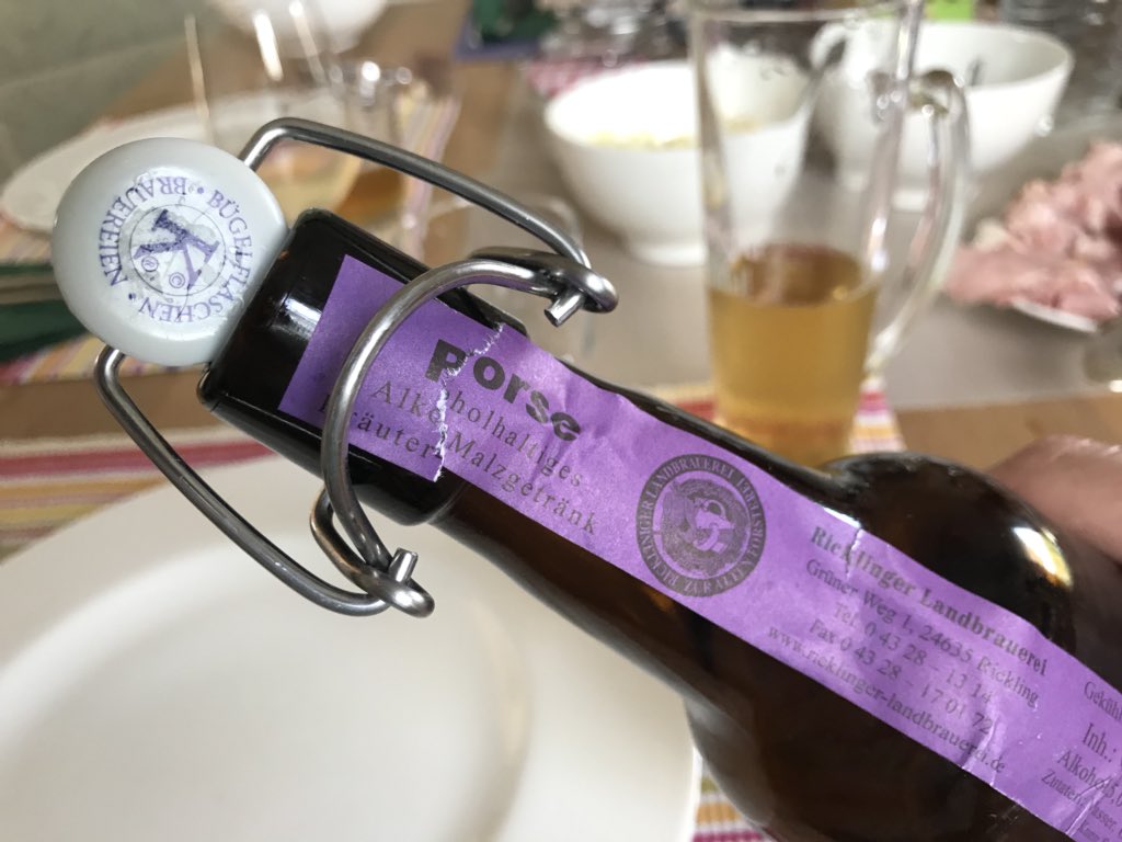 ever since i‘ve listened to *the* 2012 #CRE podcast by <a href="/timpritlove/">Tim Pritlove</a> about #beer i‘ve been obsessing over #grut (the herbs that make you go #berserk, haha) ... atm, having a #porse by #ricklingerlandbrauerei, a true treat: tastes like a mix between beer &amp; met #nohops