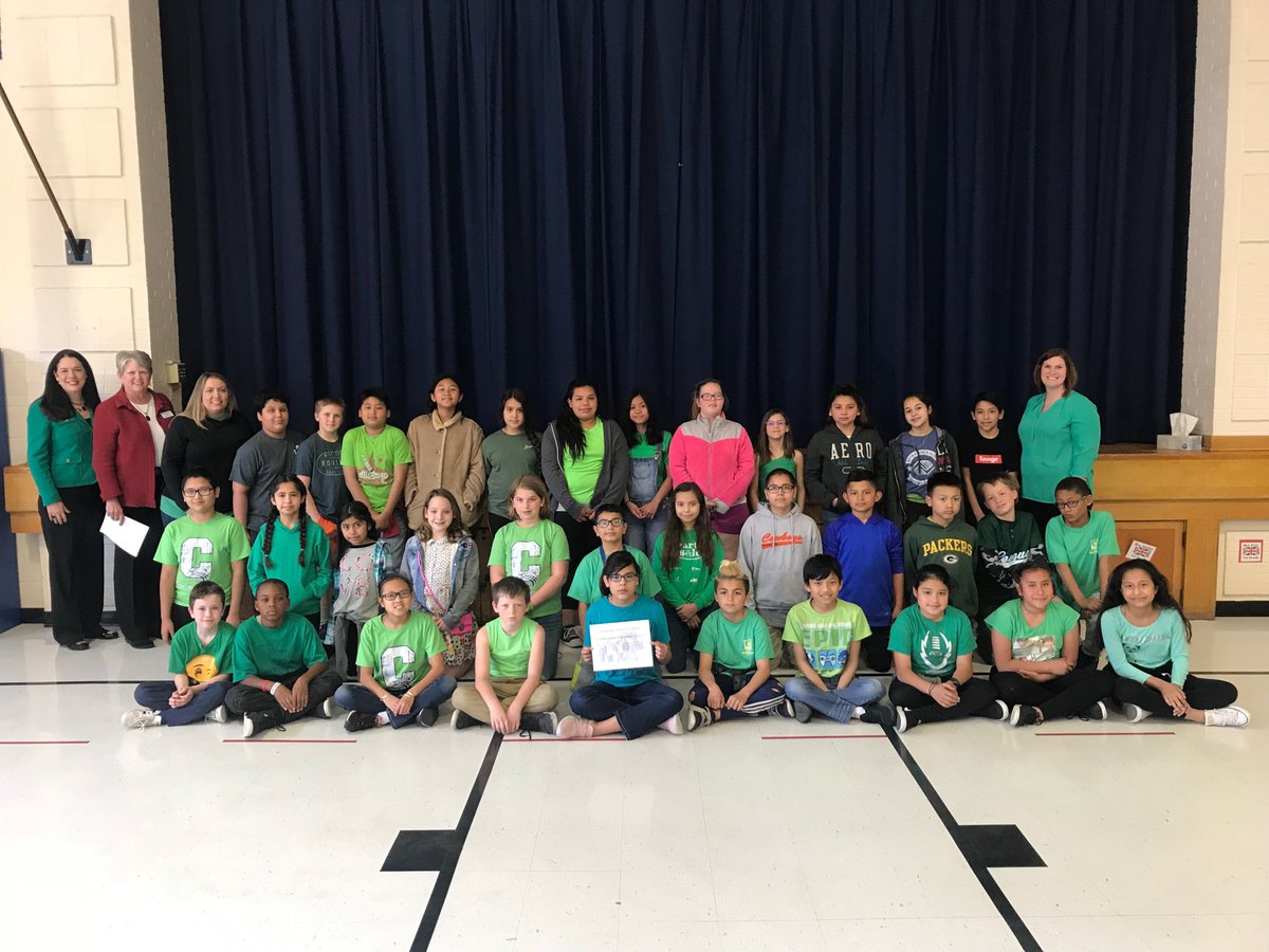 derbysupt's tweet photo. Super proud of Cooper students and staff for achieving a State Challenge Award in closing the achievement gap in 5th grade math. Only nine schools in the state recognized in this area. State Board Member Kathy Busch presented the award. @DerbySchoolsKS @ksdehq @CooperEagles260 https://t.co/99M07EOC9w