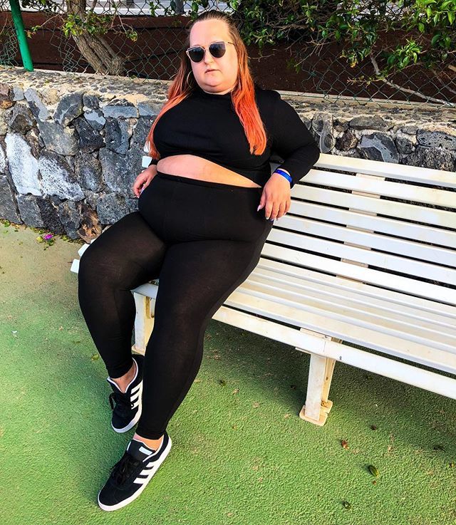 lottie l'amour (she/her) 💖✨ on X: • Fat girl sitting • We never