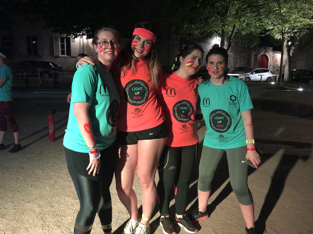 Light_Up_Run's tweet image. Au top les filles ! 👏🏼🎉 Alors cette Harmonie-Cage? @hmutuelle #LUR2018