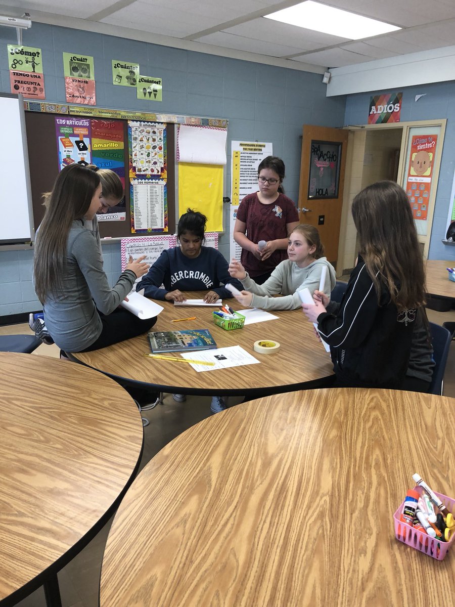 SenoritaTrejos's tweet image. KORT- Creating a paper tower strong enough to hold a text book. Boys vs Girls teams! #KORT #learninghandson #creativity #Mindfulness