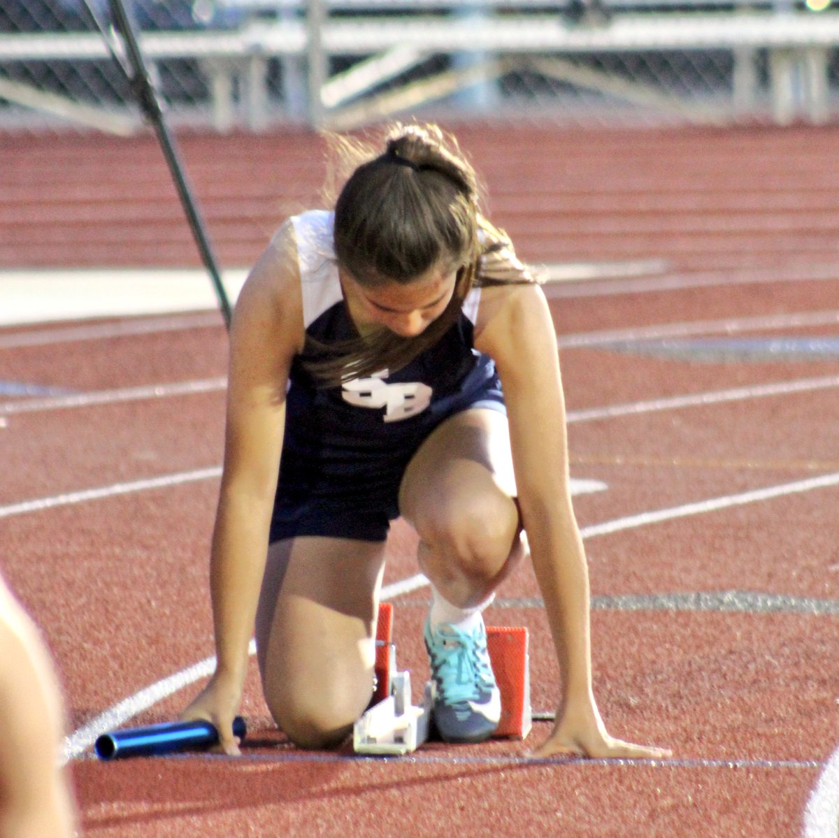 ChristinaEckrt's tweet photo. Last 7th grade track meet for this girl! Proud of her for stepping outside her comfort zone! #ThisIsAvery #7thGradeAdventures #ATrain #GoAGo #BeYourBiggestFan #FastFeet @SABryanEckert https://t.co/rRIKF8629Z