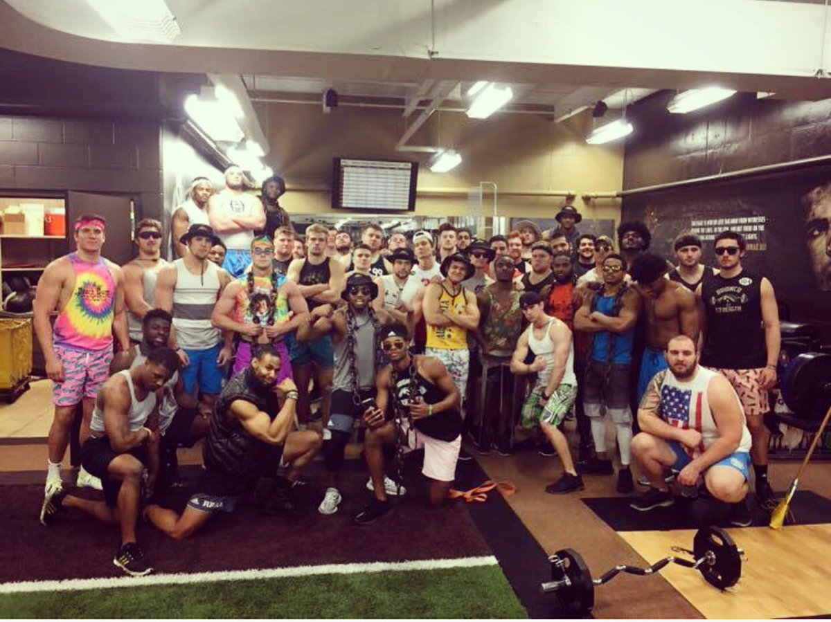 CoachTimLester tweet picture