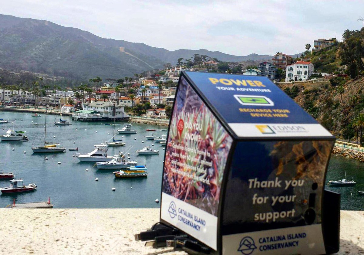 TakeChargeSOS's tweet photo. A big thank you to the @catalina_conservancy for bringing us in to help keep your guests #chargedup during the annual #conservancyball! #adventurestartshere #SOSMinis #myilea #eventprofs #eventtech #silentauction #catalinaisland #fundraiser #events https://t.co/I41TmmYGBJ