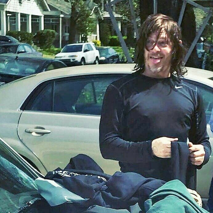 ✌️💜👅HAPPY #FF!!! I hope everyone has a great weekend!!! I've got some beautiful pics of a beautiful man for you all to enjoy. I know I still enjoy seeing pics of this work of art!!! Love y'all!!! 😁💜💕💙👅✌️👍
<a href="/wwwbigbaldhead/">norman reedus</a>
<a href="/GunnerGale/">Gale Anne Hurd</a>
<a href="/WalkingDead_AMC/">The Walking Dead</a>