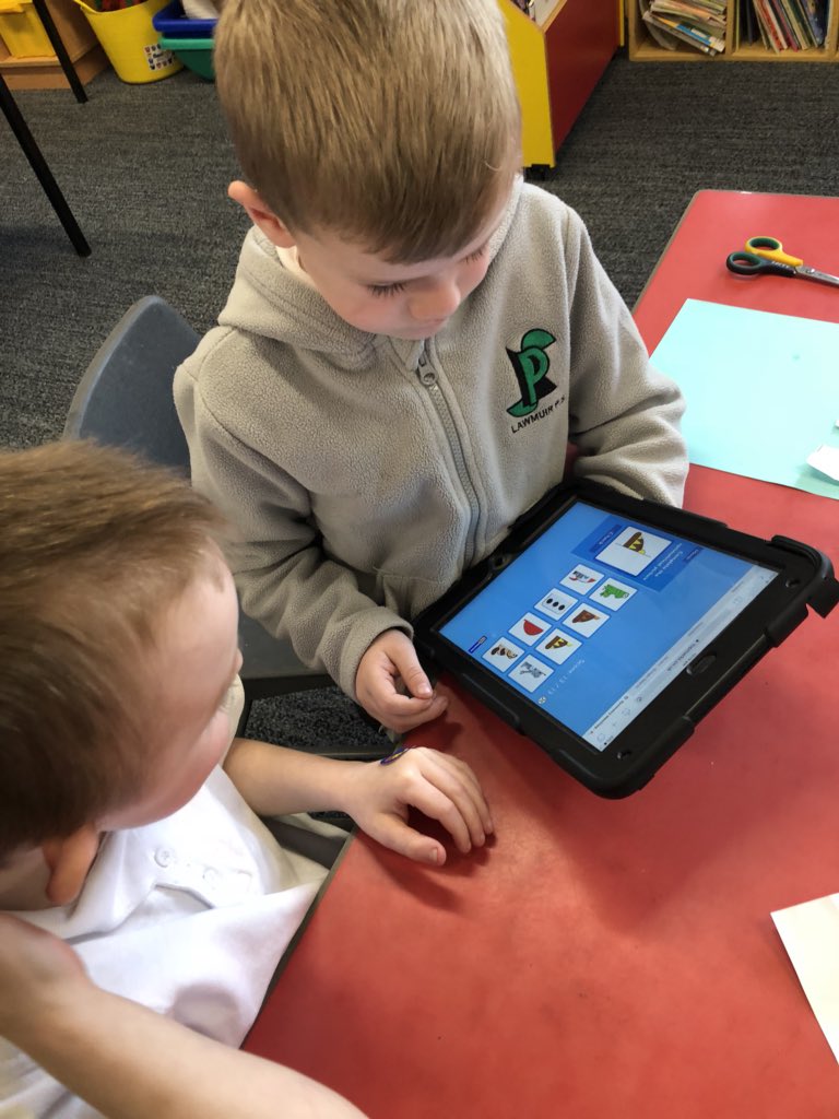 MrsJaMurphy's tweet photo. Some consolidation of our symmetry learning this week! @LawmuirPS #ictfun https://t.co/OeyGyA6qiL