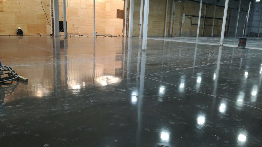planasmasip's tweet photo. @RinolMexico + @RoclandFloor + @PermabanRCR + @Bekaert + @cemmoctezuma + @Monofloor_RCR = #RCRMastermall by @RCRIF Tienda Costco en Querétaro https://t.co/lilCLZnYSi