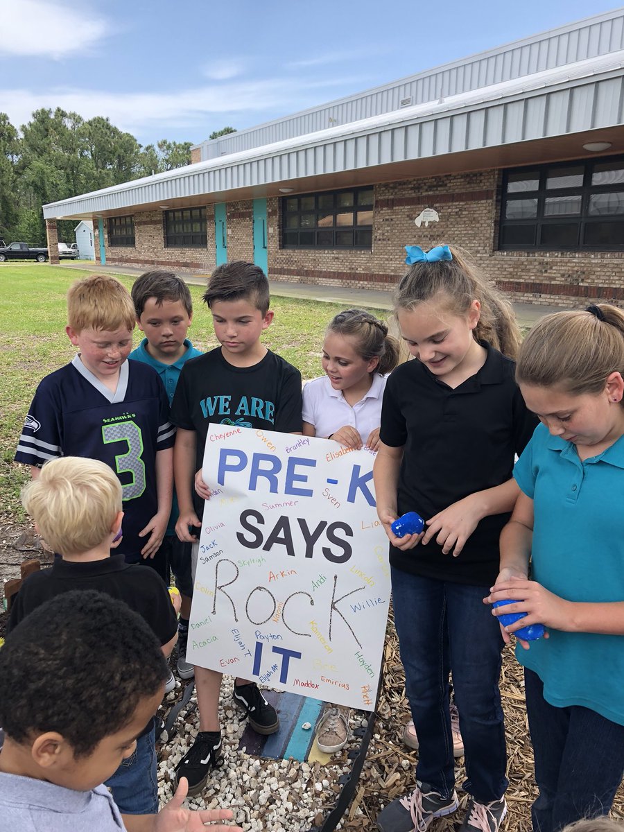 amsforjams's tweet photo. PreK cheered on Mrs. Dirlam’s class @MelissaDirlam Rock that FSA! @IRESManatees @prekblended @CCrkvenac @JennHolmgreen #preksupport #IRESthebest #IRESPreK #56PreKstrong https://t.co/8lZhEwAxFz