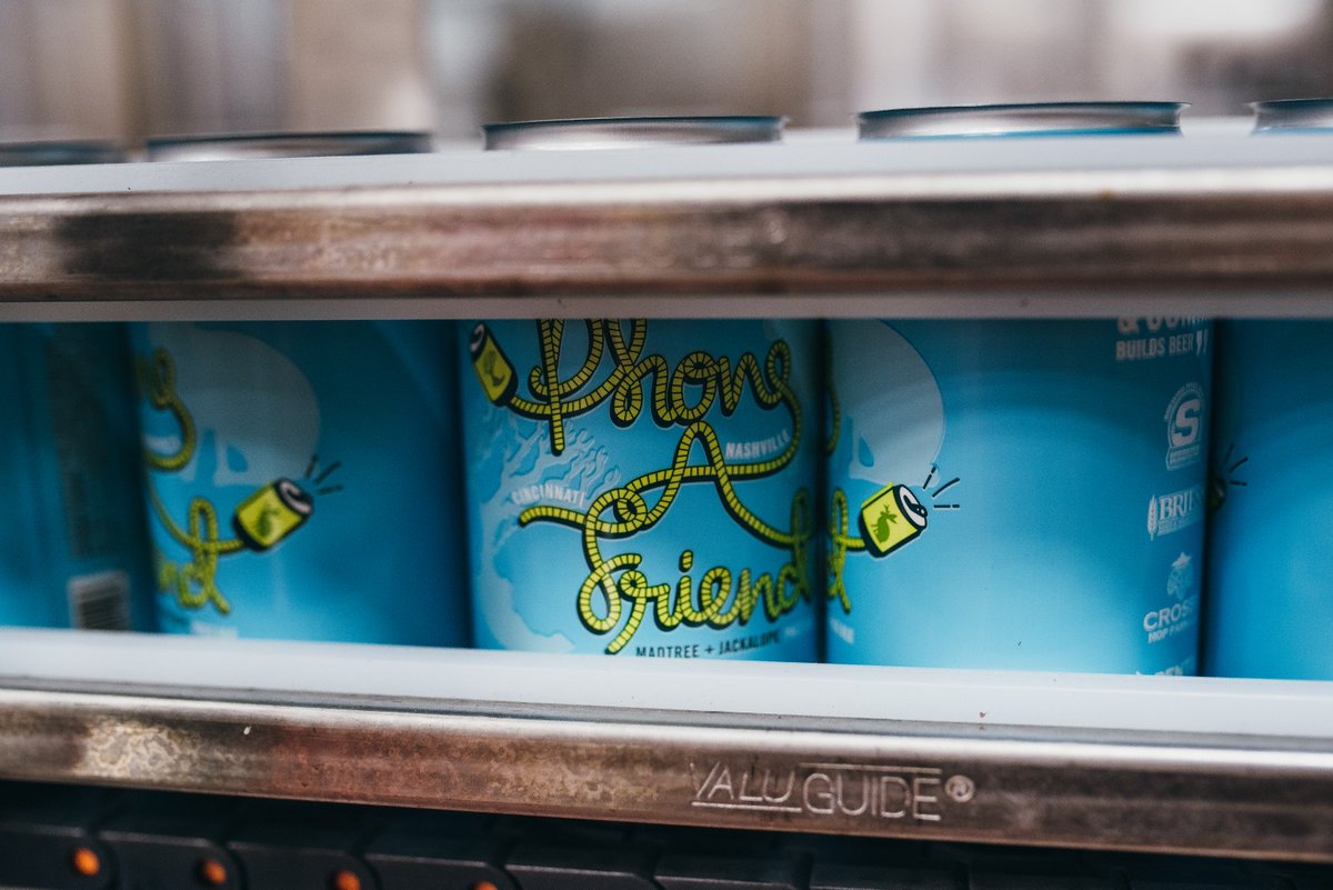 beerpulse's tweet photo. Jackalope and MadTree create Craft Brewers Conference collab, "Phone-A-Friend"

https://t.co/3jTEEfyikj

#TNbeer #tennbeer #nashvillebeer #jackalopebrew #madtreebrewing @madtreebrewing @jackalopebrew https://t.co/gGKysSrLb2