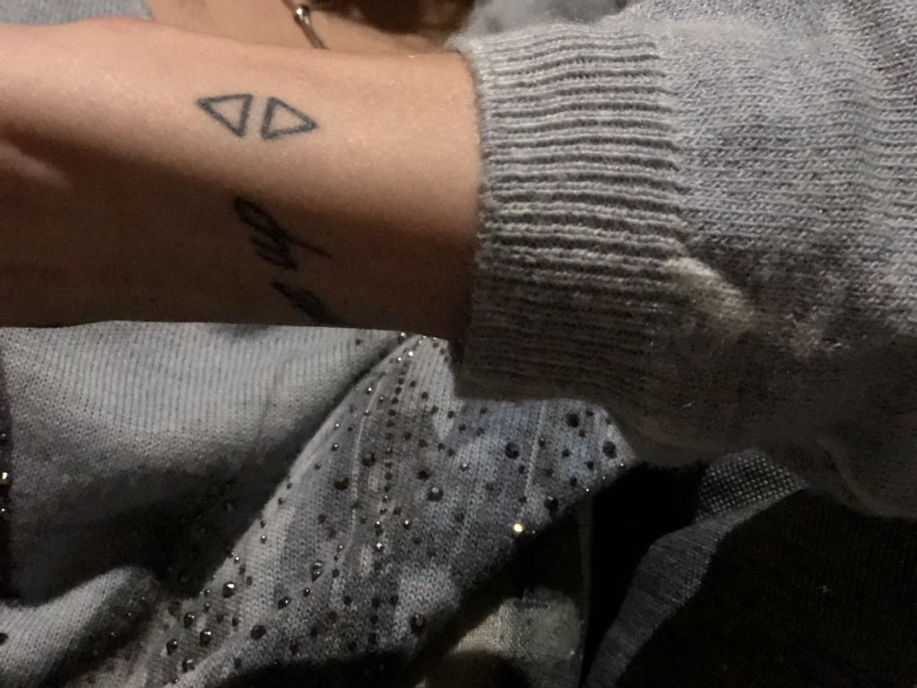 Alize_tgn's tweet photo. Wake me up #Avicii #LifeIsMusic #AlwaysWithHim #AlwaysWithMe #AvicciForever https://t.co/ztexpbtm8u