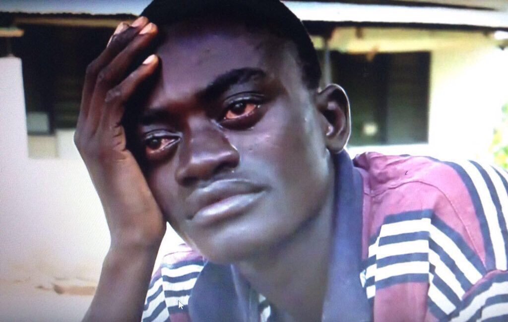 ABBOY_GCFR's tweet photo. #LazyNigerianYouths Tho I was 17 years then but I do sit down and reason how foolish I was arguing on every available newspaper stand in Lagos on how Buhari is gonna be a better president than GEJ But Now am 20 and I choose not to be follish again. #PMBOUT # GETURPVC https://t.co/fsp5fp6JcM