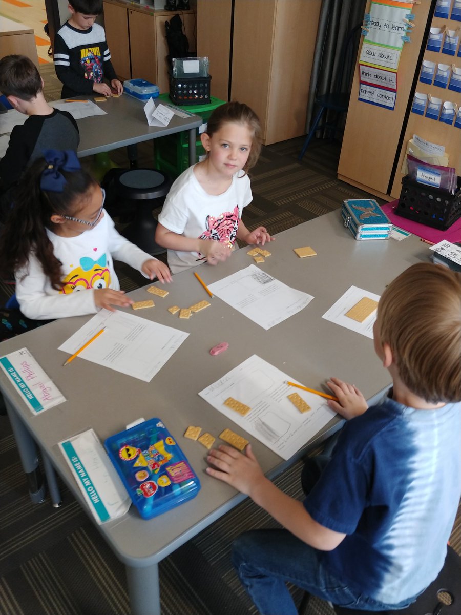 ltylerkc's tweet photo. Fraction finale in grade one, assessment tastes good today!! #PCR3Proud #compasselementary https://t.co/LX1ZtBqygx