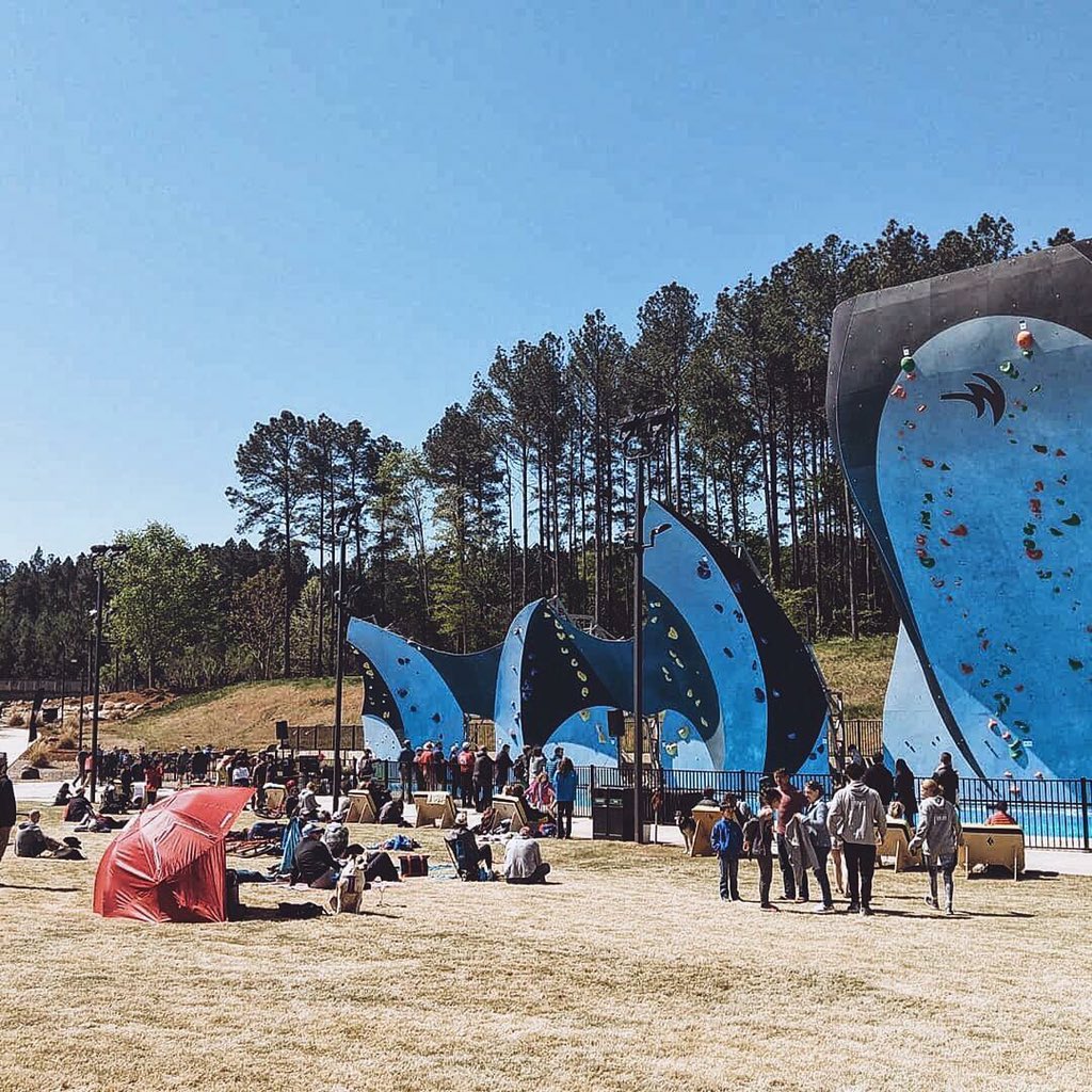 TotableApp's tweet photo. Hit the like button if you're going to be at the #tuckfest this weekend 🔝💙 | Repost from @fcukitstargirl - Tuckfest Day 2 underway, deep water solo seeding #usnwc #charlotte #totable #friday #northcarolina #festival #move #moving https://t.co/Wlr0NZQ7kM