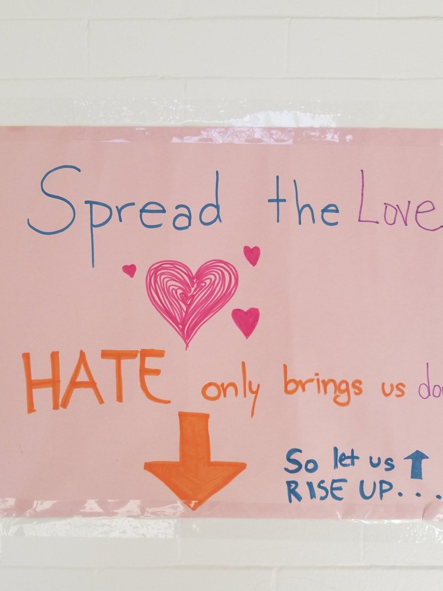 wemmawonders's tweet image. I see #love! #LabLearns #learningwalk #gomaroons