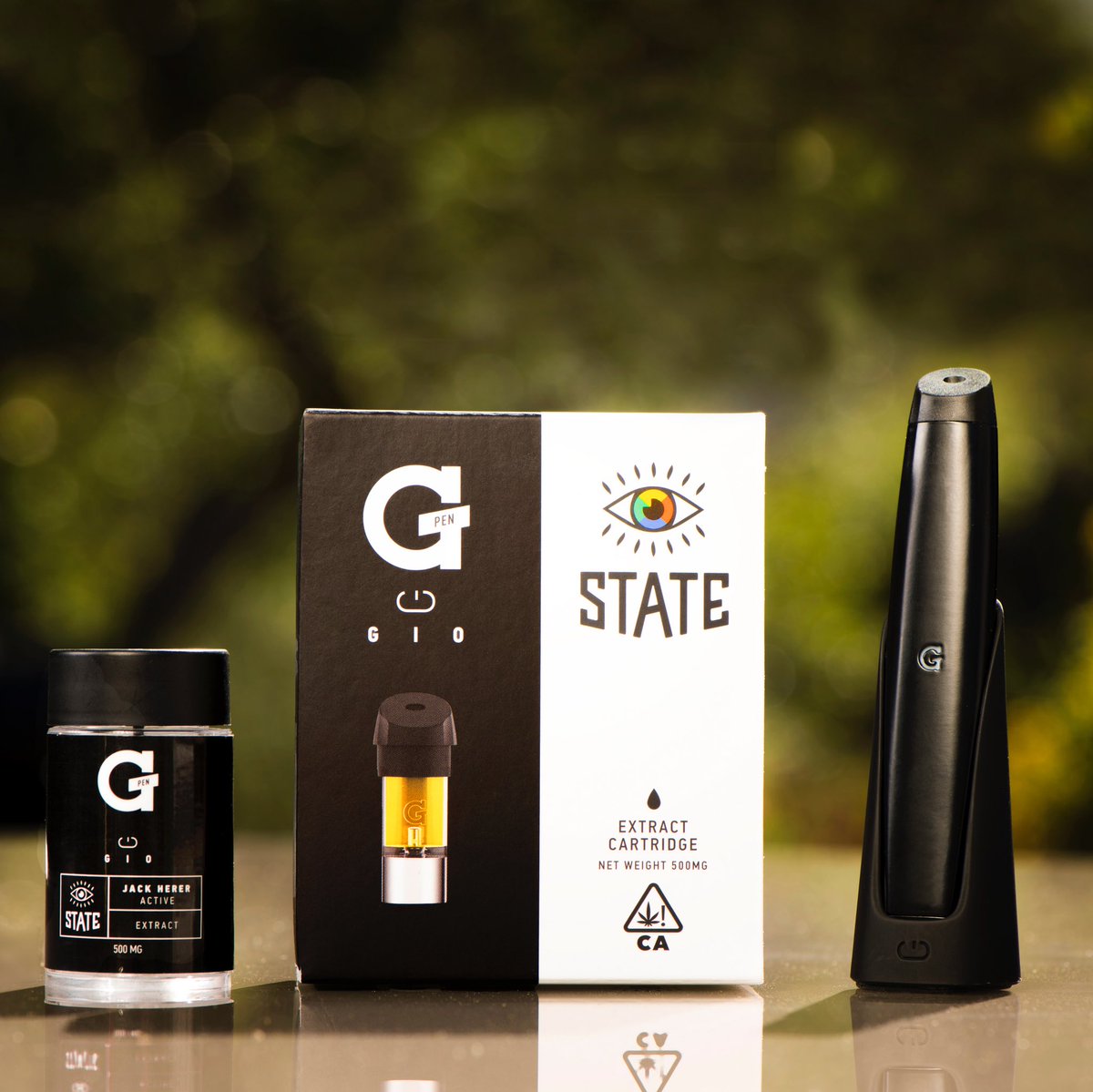 StateWellness's tweet photo. Happy #420day from our team at STATE Wellness. Vape to the future this 4/20 with @GPen’s Gio and new single-strain oils from STATE! Shop the entire line exclusively via the @Eaze_Team. https://t.co/NEIqbCm0PW