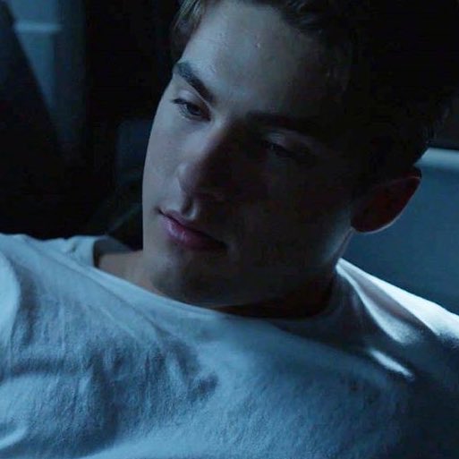 teenwolfxtheo's tweet photo. Retweet if you love Theo Raeken💕 https://t.co/CWzvfPBcLg