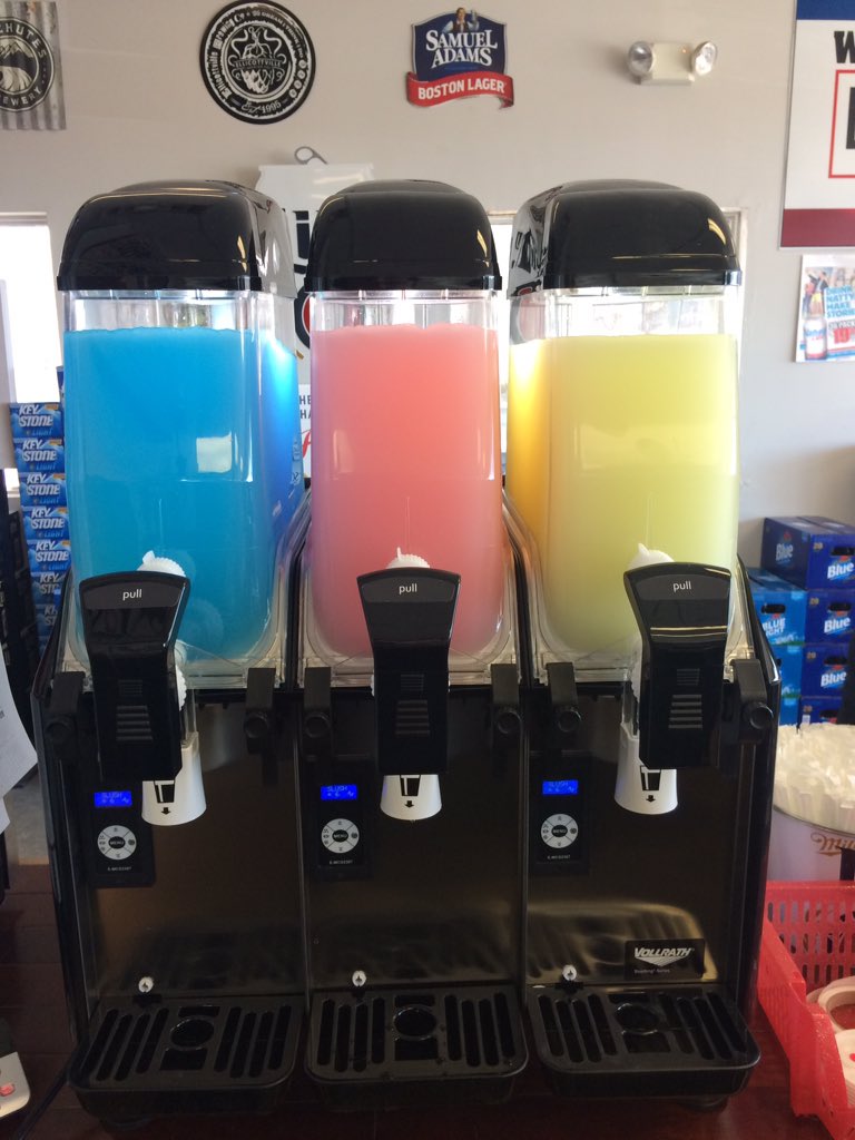 BoroBeerPa's tweet photo. Now selling slushies!

16&amp;20oz available 

Smirnoff Electric Berry 
(5%)
Seagrams Jamaican Me Happy Spiked
(8%)
MXD Margarita 
(12%) https://t.co/Zbyr2KUDpH