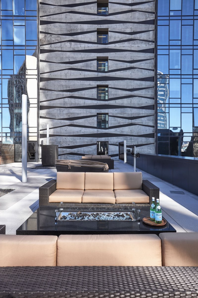 rentnema's tweet photo. Life at NEMA's luxury apartment building is all about comfort, community and predictive service. https://t.co/h2LwR2bntc #liveNEMA #luxuryapartment #SFforRENT #FORrentSF https://t.co/JU5eSEr9gf
