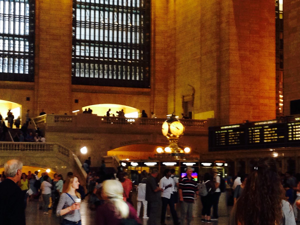 just_chantel_7's tweet photo. If I get lost and you want to find me, Iโll be here #NYC #GrandCentral #ByTheClock https://t.co/BYDZetSdUC