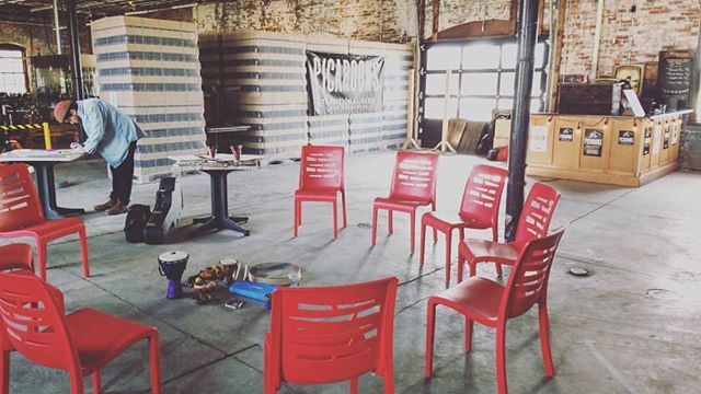 from <a href="/beliamusic/">belia</a> — Join us at Picaroons Roundhouse 5:30 pm for our FREE Music &amp; Creativity Workshop! All Ages welcome! 🐞🐝🦄🌻 ift.tt/2qTf0Dx