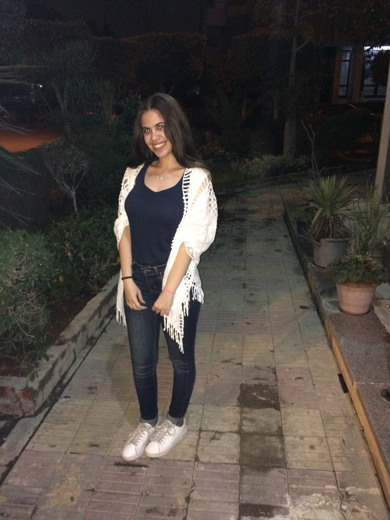 hellishhan's tweet photo. a hashtag i can confidently join
#SmilesBreakTheInternet https://t.co/YJAFgtKgtM