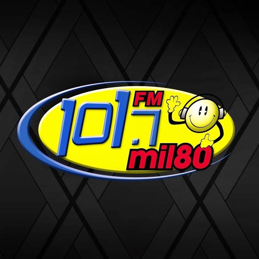 FestiComediaCA's tweet photo. #GiraMedios en pocos minutos @FER_ROD_ conversando del Festival en @RadioMil80 .
24 al 29 de abril en @TeatroLuisPoma 
boletos online https://t.co/VzkhtMIXvg   
#Centroamericarie https://t.co/wSRR72U3us