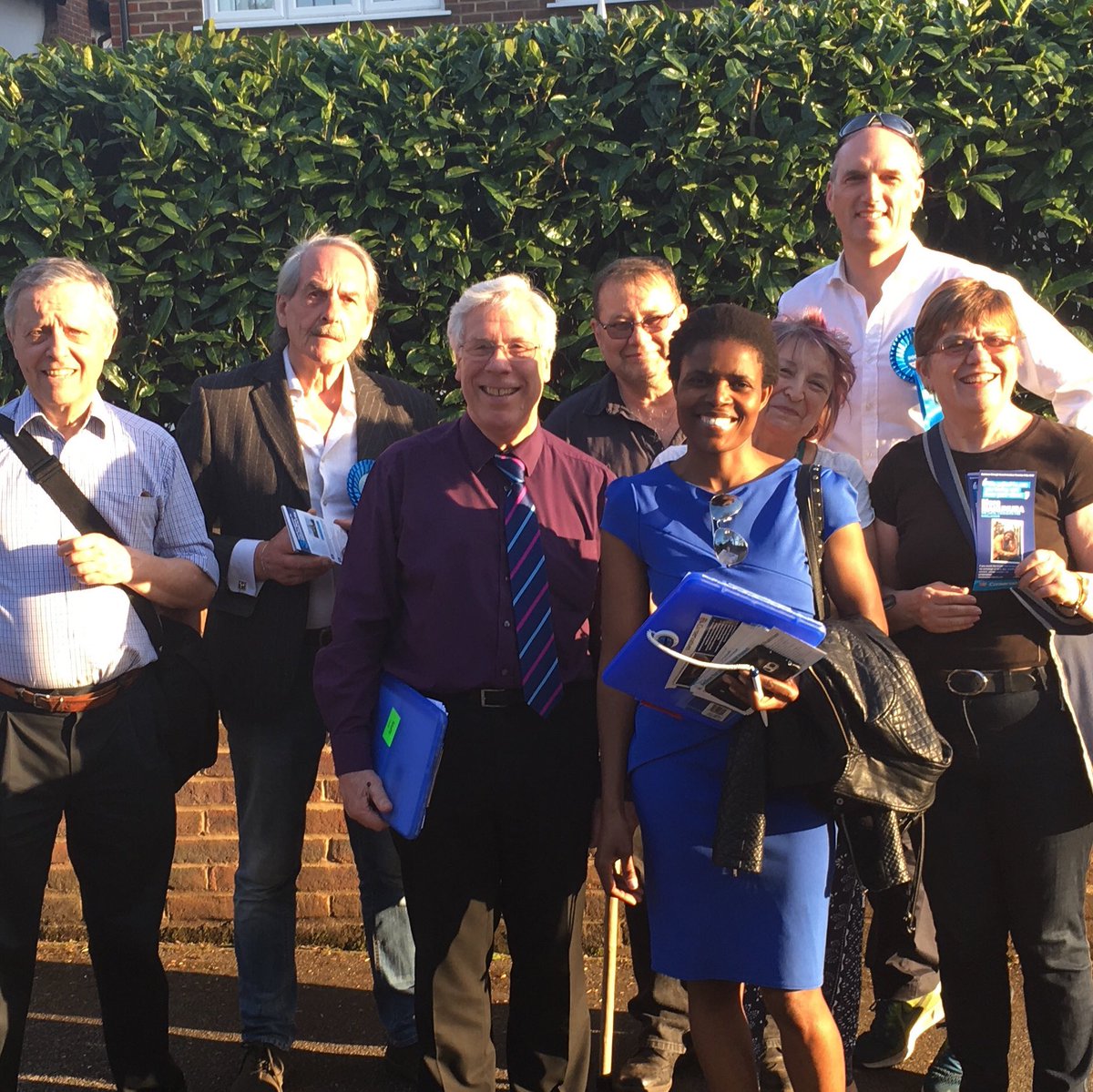 LeoDochertyUK's tweet photo. Strong team out supporting Mara Makunura in Knellwood ward #Farnborough today. Remember to vote @Conservatives on Thurs 3rd May! #LocalElections2018 #Rushmoor https://t.co/4wull4ene8
