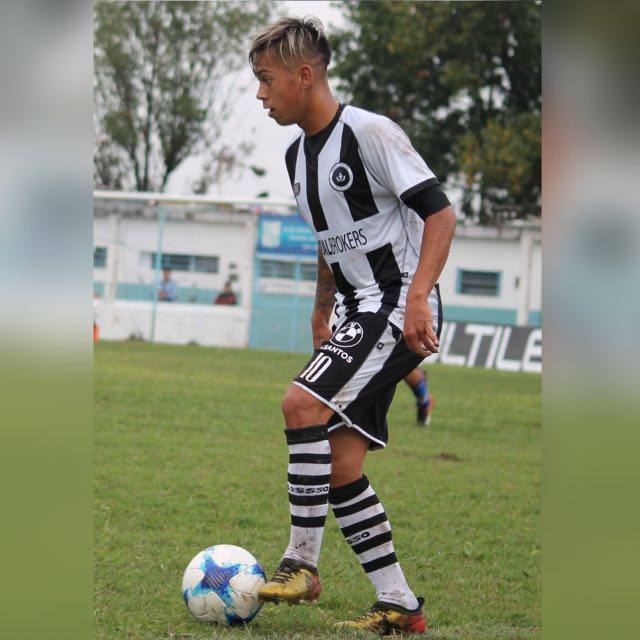 rododepa's tweet photo. Fuerza @ThiagoGrandis te deseo una pronta recuperación.En @PrensaRealPilar esperamos por tus goles y tu fútbol. https://t.co/ZlASI5SroZ