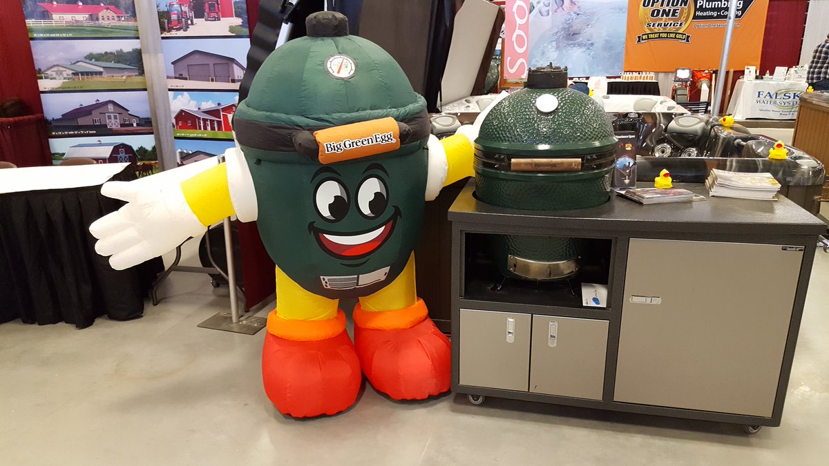 JeremiahFeicht's tweet photo. @cnieuwhof I saw this and immediately thought Carey would be so excited.  I hope things are melting info Canada for you to use your @BigGreenEgg #jacksonhole @JacksonHoleNews @SnowKingMTN @ridgelifejh @wyomingtourism https://t.co/1J7xSvj9ZE