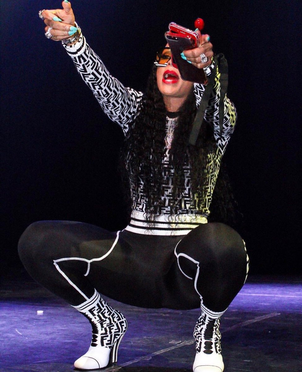 KeyshiaKaoir's tweet photo. “Trap House 3 gotta K with me” https://t.co/GPC4S9VGVi
