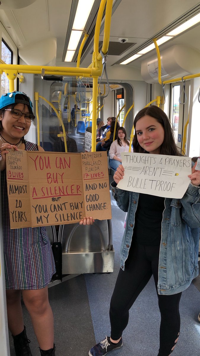 Clackamas High Walkouts tweet media