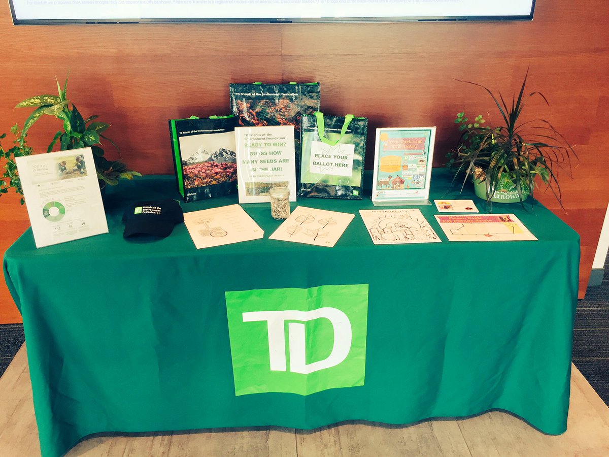 harveenTD's tweet photo. Kicking off Friends of the Environment! Donate min $1 and receive a bag. Guess how many seeds are in a jar and the winner will receive a gift bag! 🌿🌲🍃 #fef #td #earthday #friendsoftheenvironment #giveback #oceanpark https://t.co/Ekg8Ez55Xo