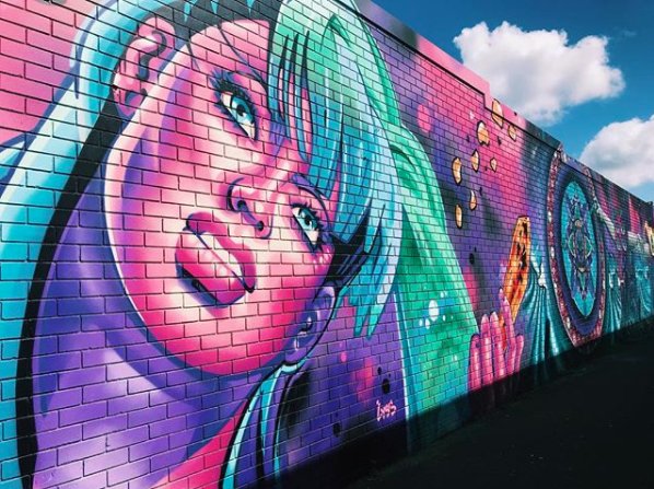 StonehillAbroad's tweet photo. Amazing street art captured by Hannah Kelly  in Australia! Tag us to be featured! #stonehillabroad #GoldCoast https://t.co/FpLJAXZoQR